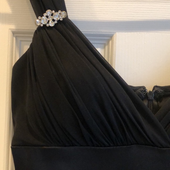 Xscape by Joanna Chen Little Black Cocktail Dress Rhinestone Trim Size 10 - Picture 6 of 10